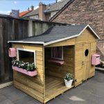 houten speelhuisje