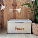 speelgoedkist met naam