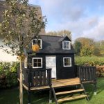 speelhuisje buiten